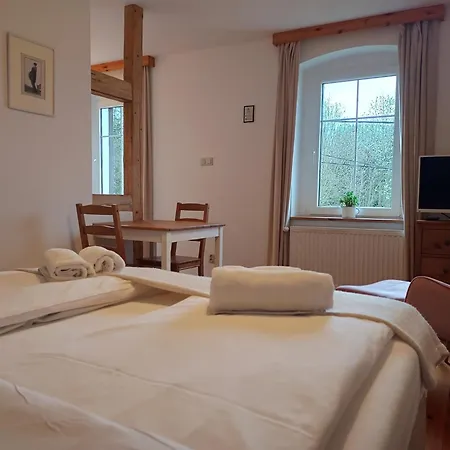 Проживание в семье Dom Nad Potokiem