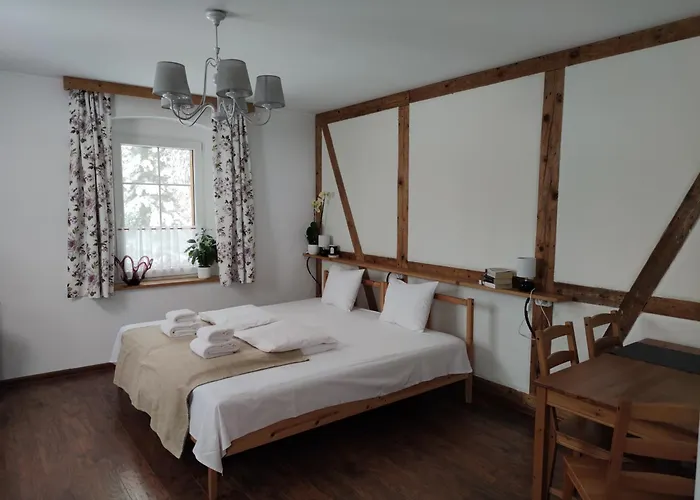 Dom Nad Potokiem منزل للإقامة *